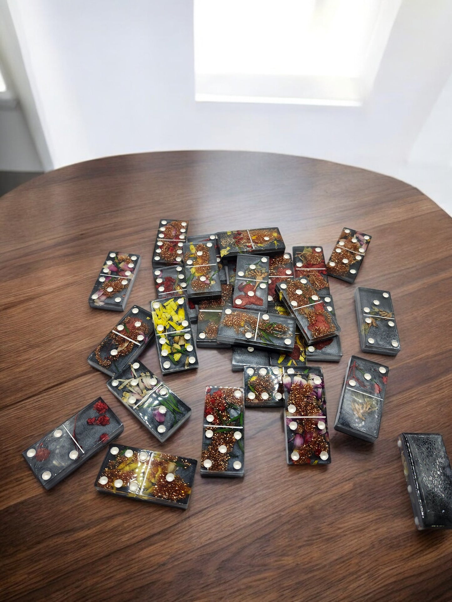 Dominoes